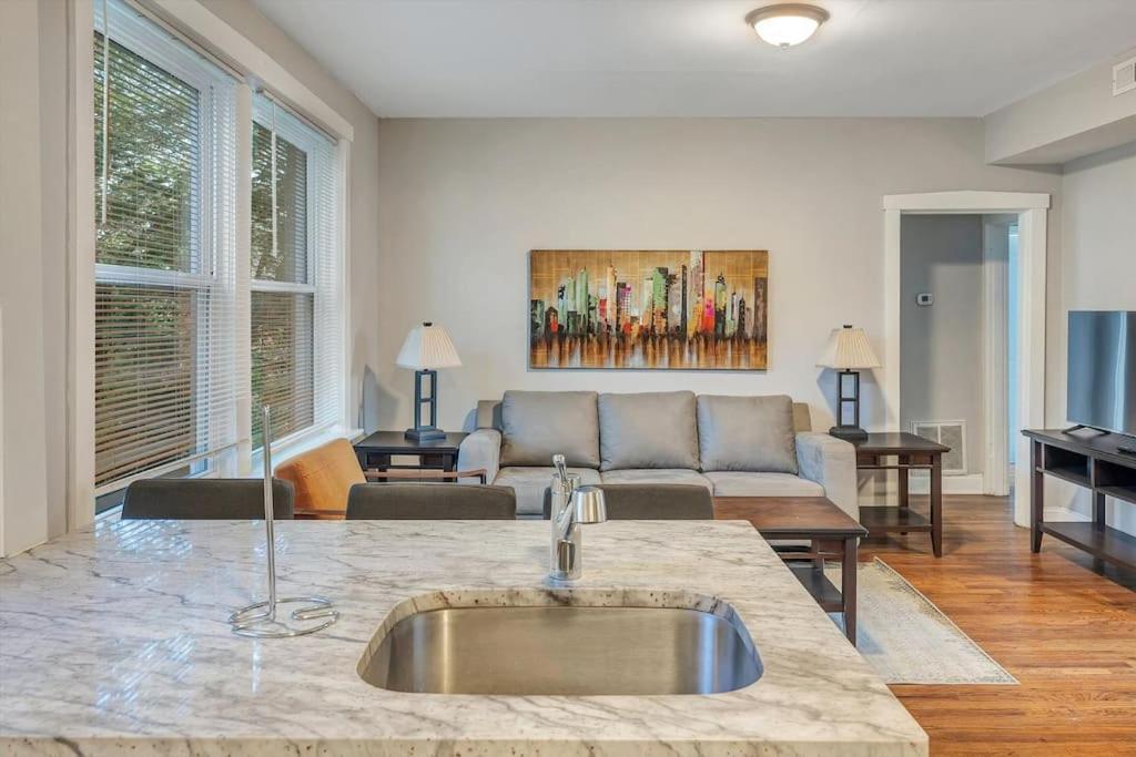Hébergement de vacances Beautiful Tower Grove Unit Recently Renovated 2s